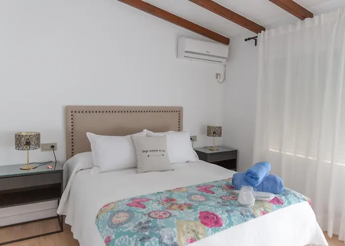 Casa Con Jardín Junto A La Playa *